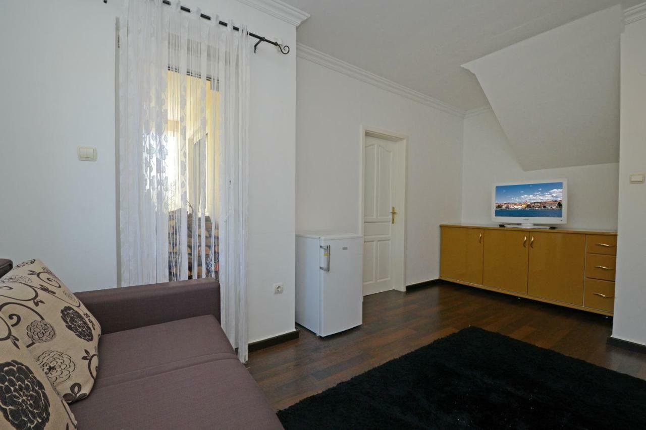 פורץ Villa Zare מראה חיצוני תמונה