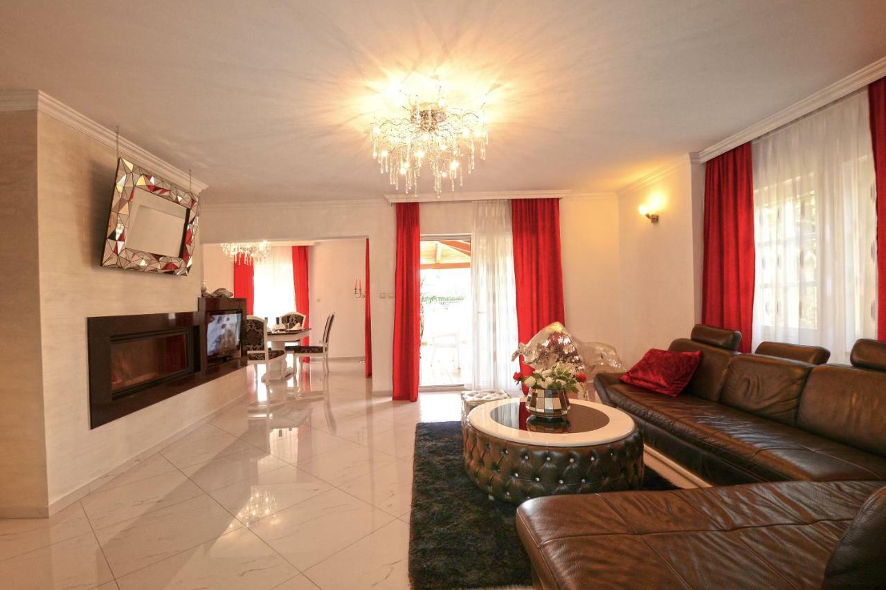 פורץ Villa Zare מראה חיצוני תמונה